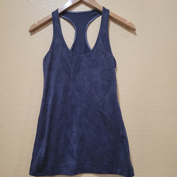 Lululemon 6 tak top - Picture 7 of 10